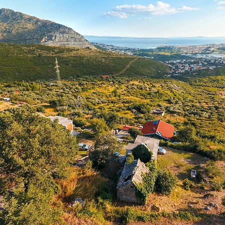 Olive Garden House In Zrnovnica With A View & Bbq Villa Dış mekan fotoğraf