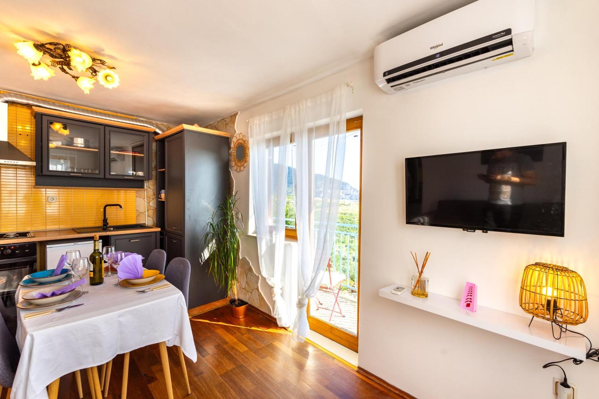 Olive Garden House In Zrnovnica With A View & Bbq Villa Dış mekan fotoğraf